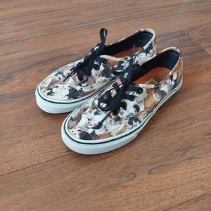 Vans shoes 🐱